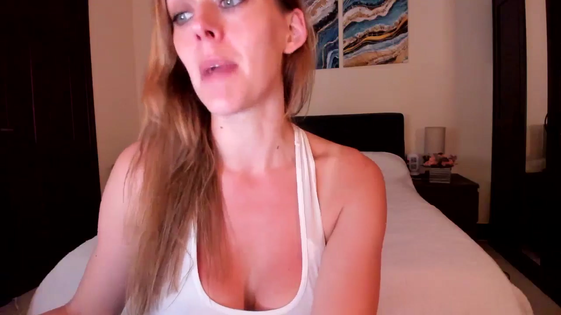 Gallery image thumbnail from Tabby_69's myfreecams stream on, 05/12/2024, 21:53 image 20 of 20
