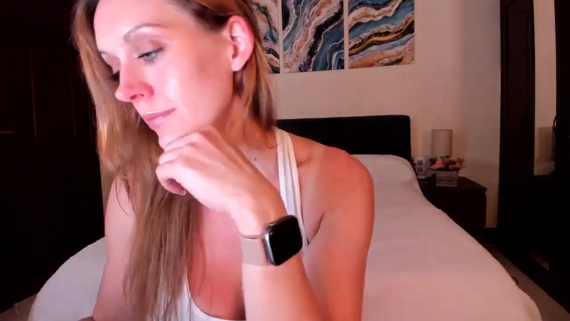 Gallery image thumbnail from Tabby_69's myfreecams stream on, 05/12/2024, 21:53 image 17 of 20