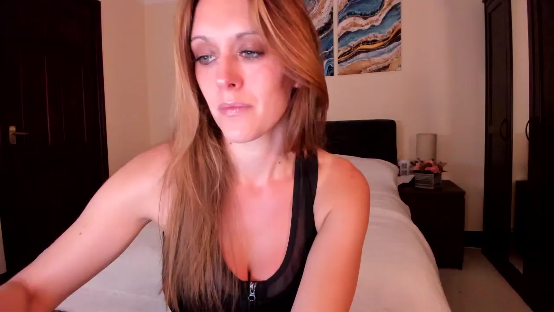 Gallery image thumbnail from Tabby_69's myfreecams stream on, 05/17/2024, 21:51 image 2 of 20