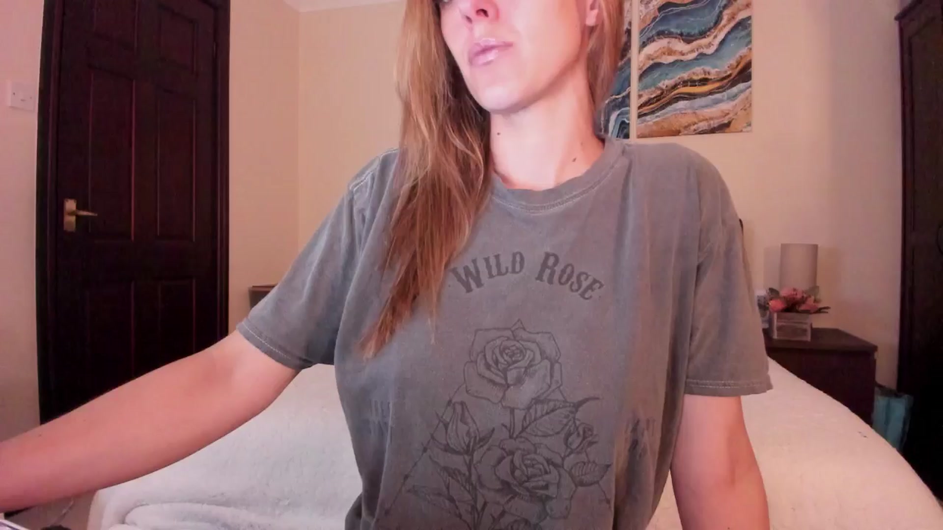 Gallery image thumbnail from Tabby_69's myfreecams stream on, 06/04/2024, 22:06 image 10 of 20