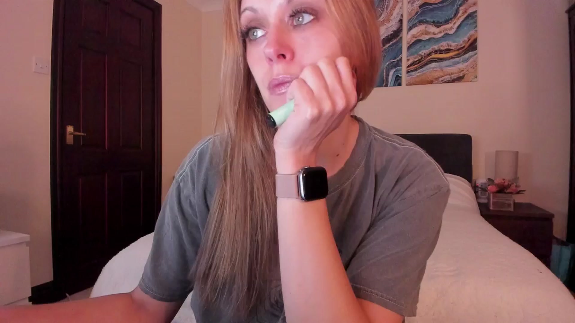 Gallery image thumbnail from Tabby_69's myfreecams stream on, 06/04/2024, 22:06 image 2 of 20