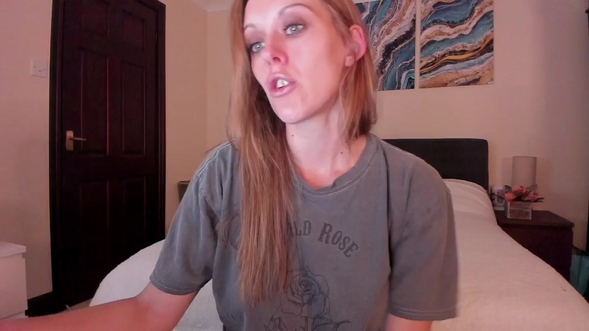 Gallery image thumbnail from Tabby_69's myfreecams stream on, 06/04/2024, 22:06 image 4 of 20