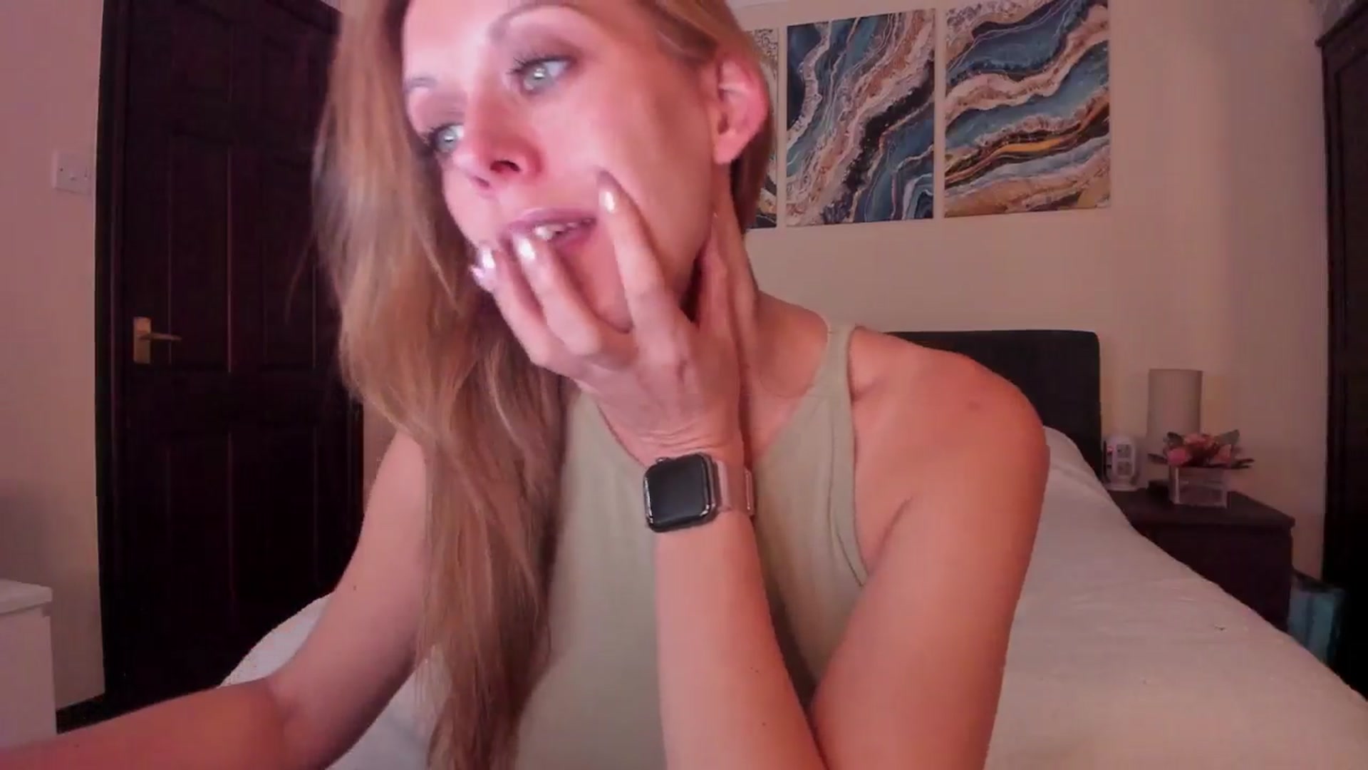 Gallery image thumbnail from Tabby_69's myfreecams stream on, 06/05/2024, 20:57 image 16 of 20