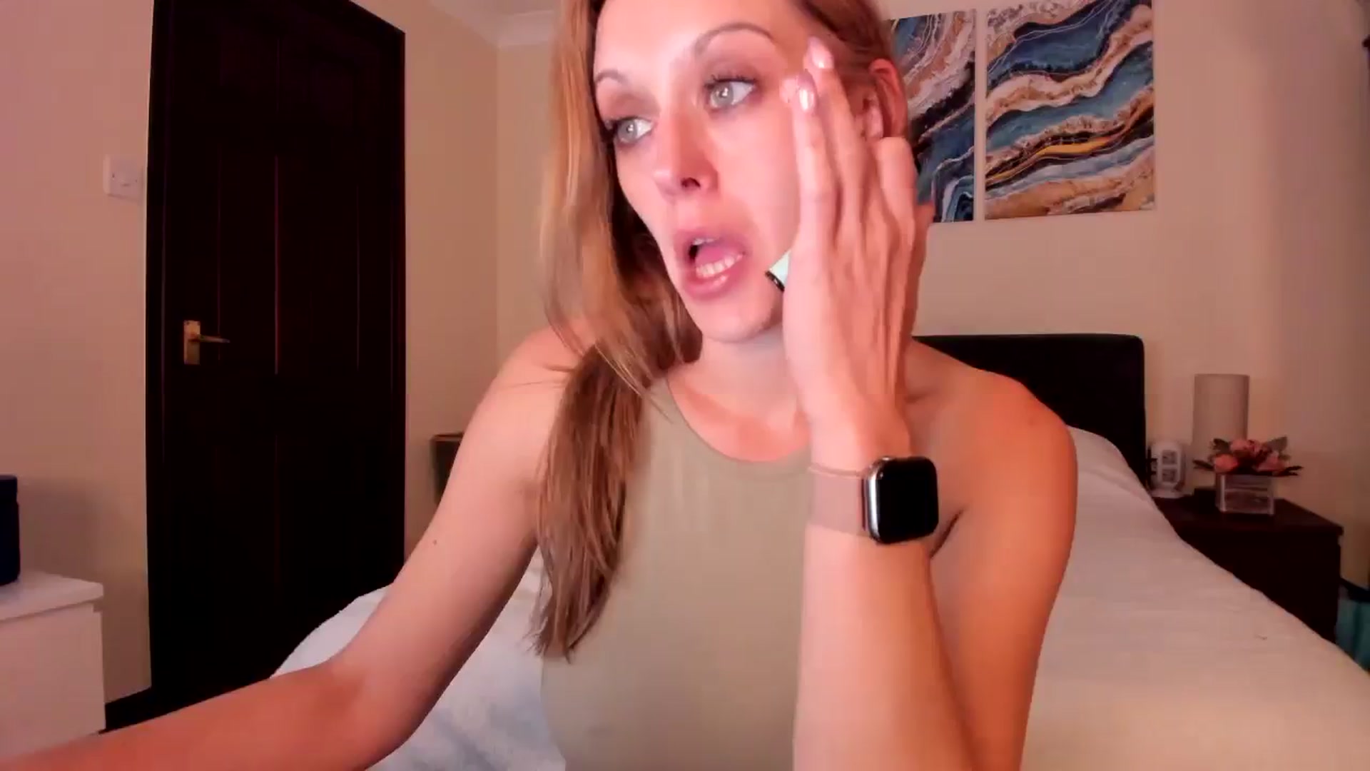 Gallery image thumbnail from Tabby_69's myfreecams stream on, 06/05/2024, 21:41 image 17 of 20