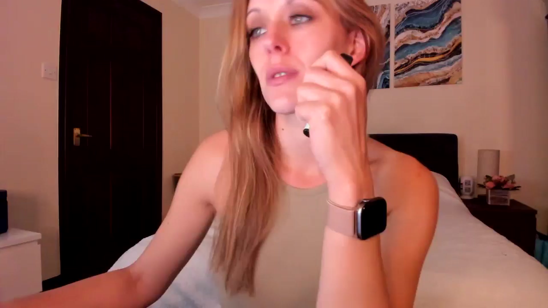Gallery image thumbnail from Tabby_69's myfreecams stream on, 06/05/2024, 21:41 image 14 of 20