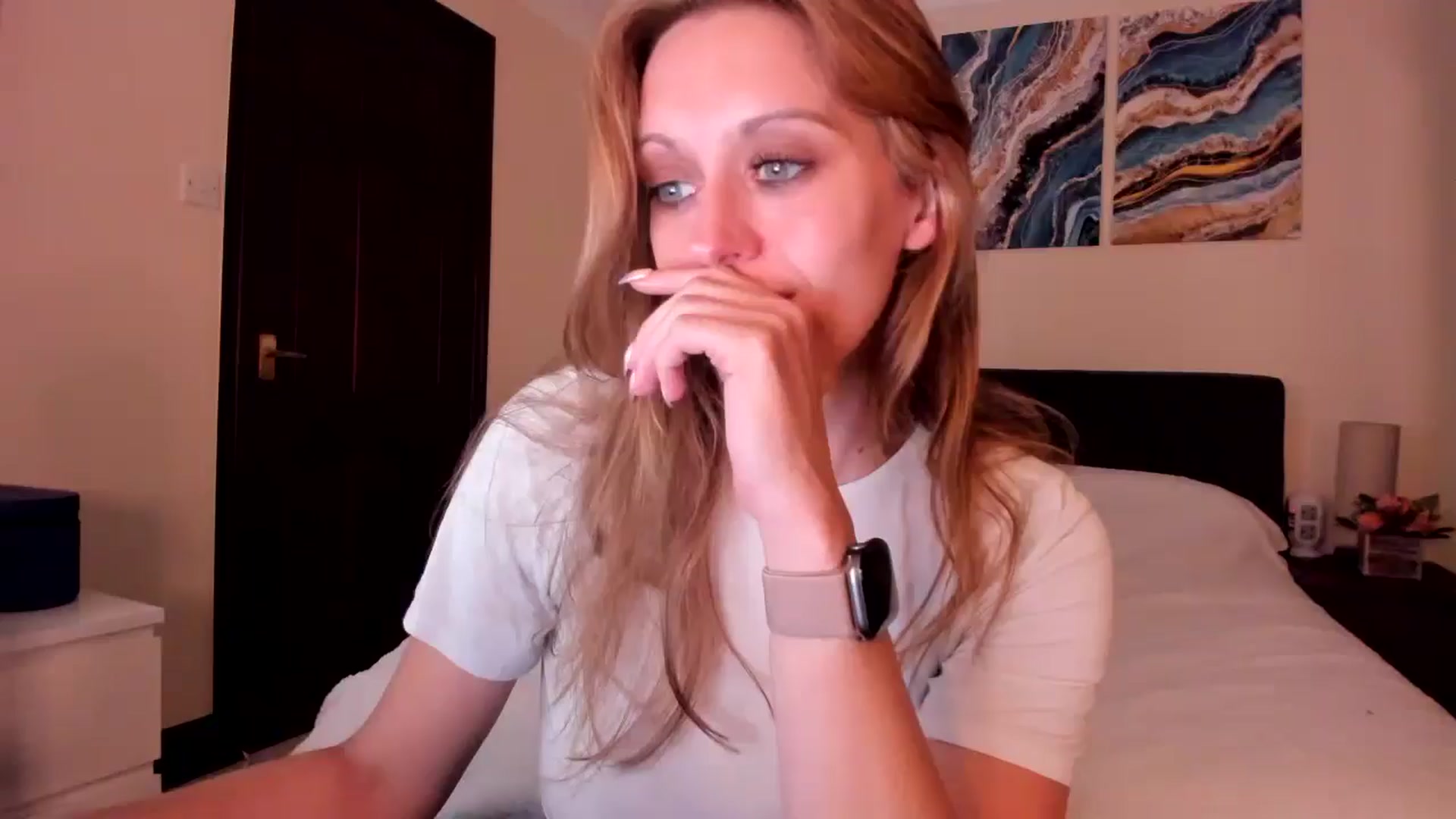 Gallery image thumbnail from Tabby_69's myfreecams stream on, 06/06/2024, 21:33 image 11 of 20