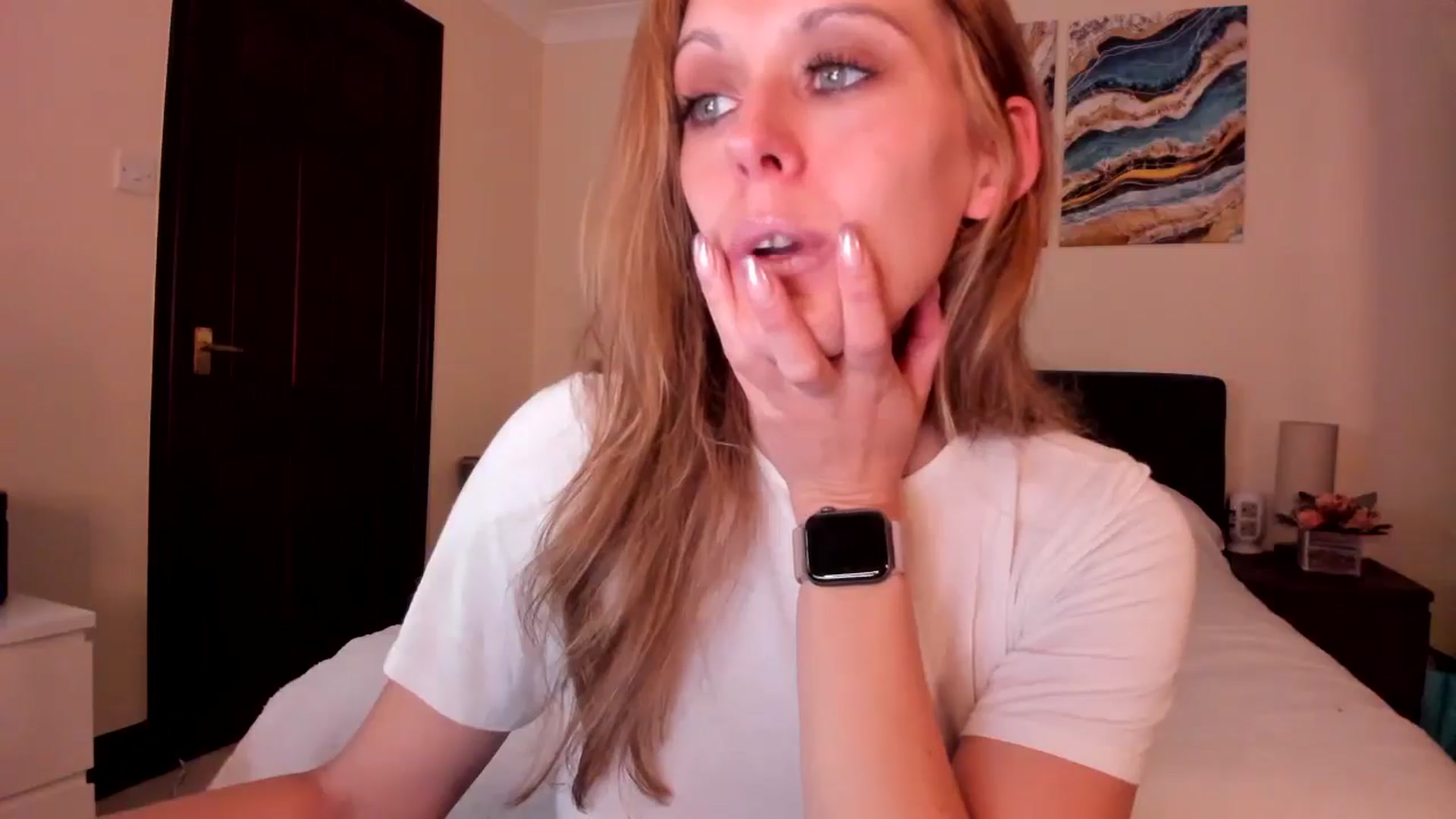 Gallery image thumbnail from Tabby_69's myfreecams stream on, 06/06/2024, 21:33 image 5 of 20