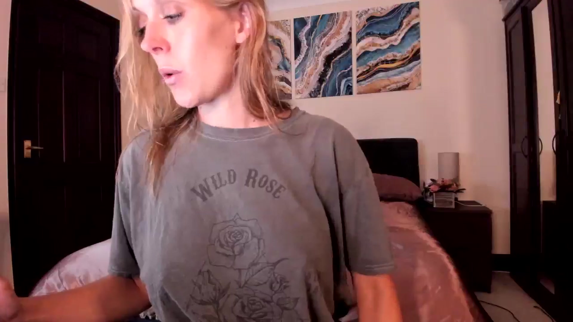 Gallery image thumbnail from Tabby_69's myfreecams stream on, 08/14/2024, 22:31 image 19 of 20