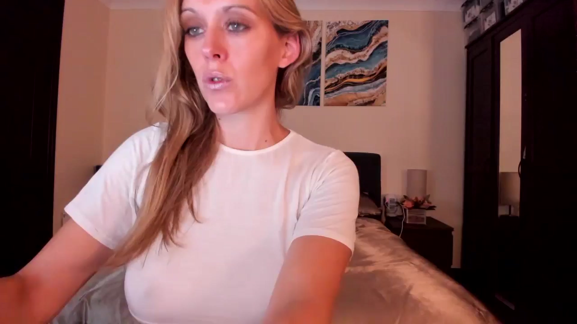 Gallery image thumbnail from Tabby_69's myfreecams stream on, 08/24/2024, 22:34 image 1 of 20