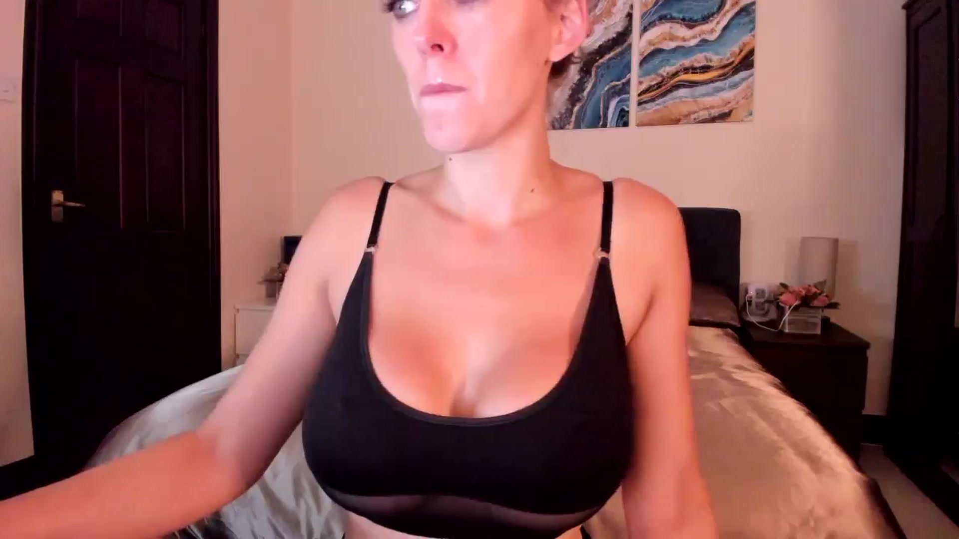 Gallery image thumbnail from Tabby_69's myfreecams stream on, 09/12/2024, 21:53 image 14 of 20
