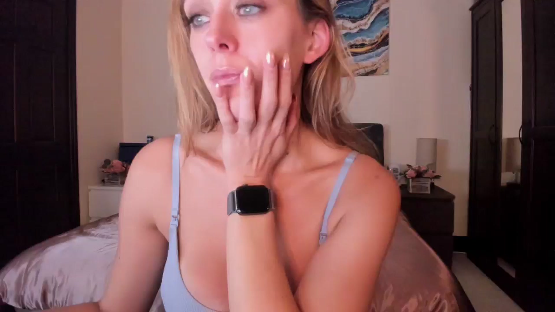 Gallery image thumbnail from Tabby_69's myfreecams stream on, 09/27/2024, 21:51 image 18 of 20