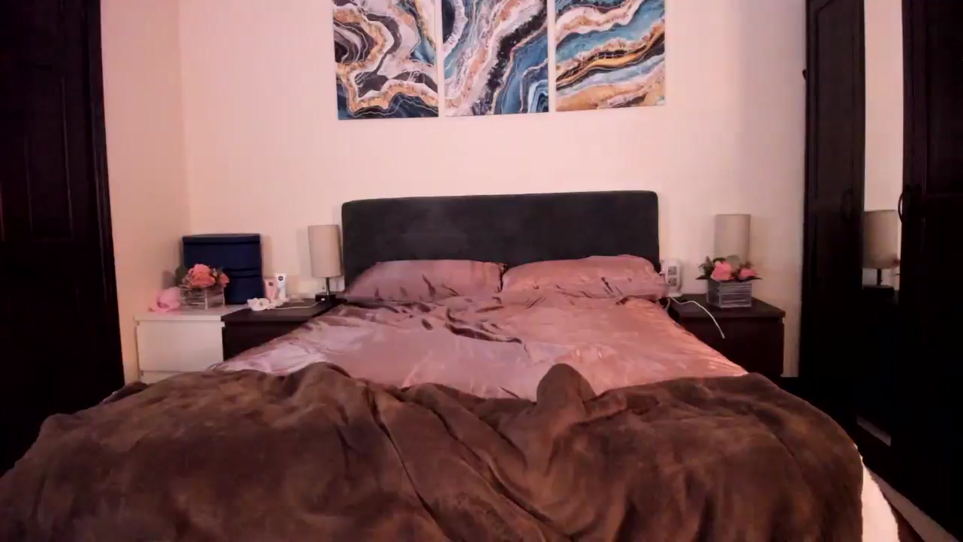 Gallery image thumbnail from Tabby_69's myfreecams stream on, 10/07/2024, 22:13 image 13 of 20