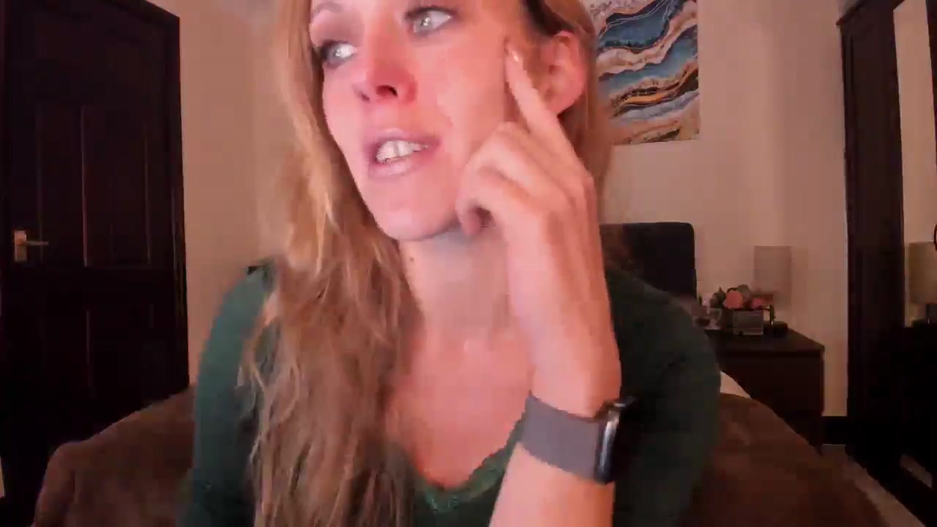 Gallery image thumbnail from Tabby_69's myfreecams stream on, 10/12/2024, 21:43 image 8 of 20