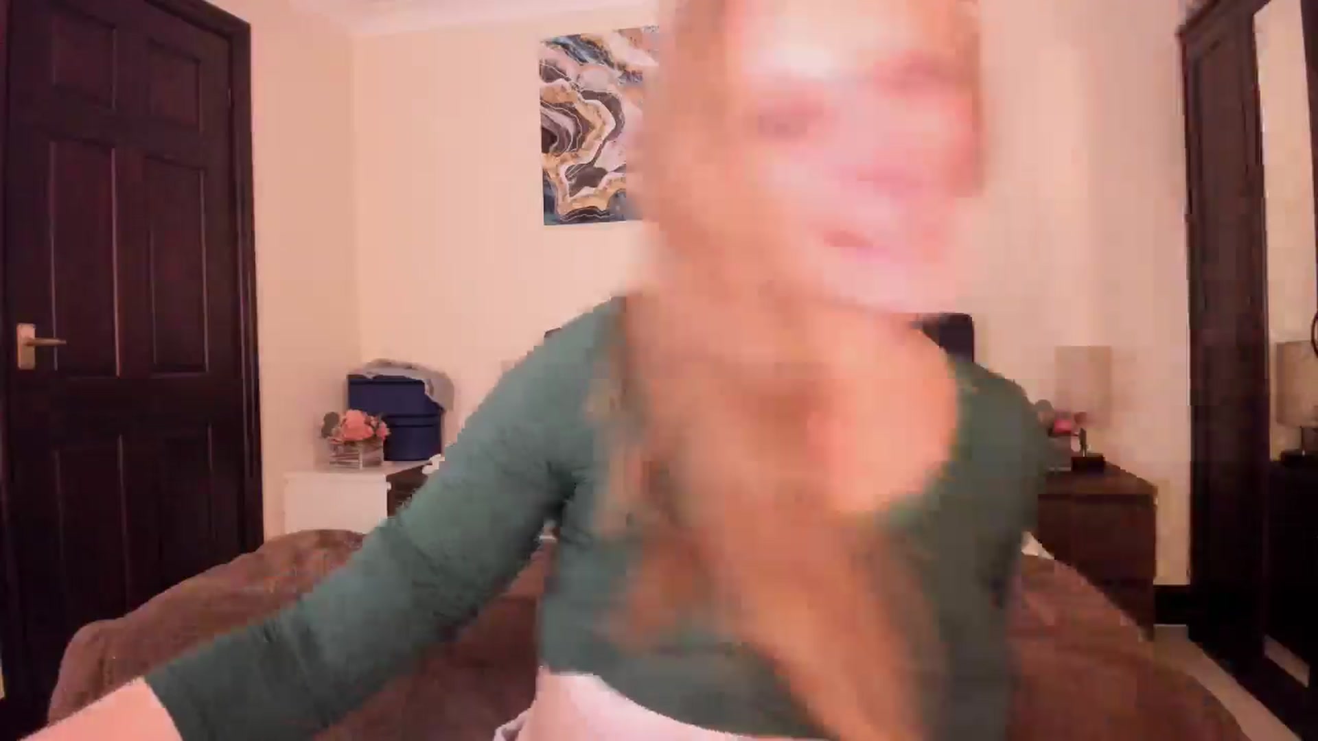 Gallery image thumbnail from Tabby_69's myfreecams stream on, 10/12/2024, 21:43 image 11 of 20
