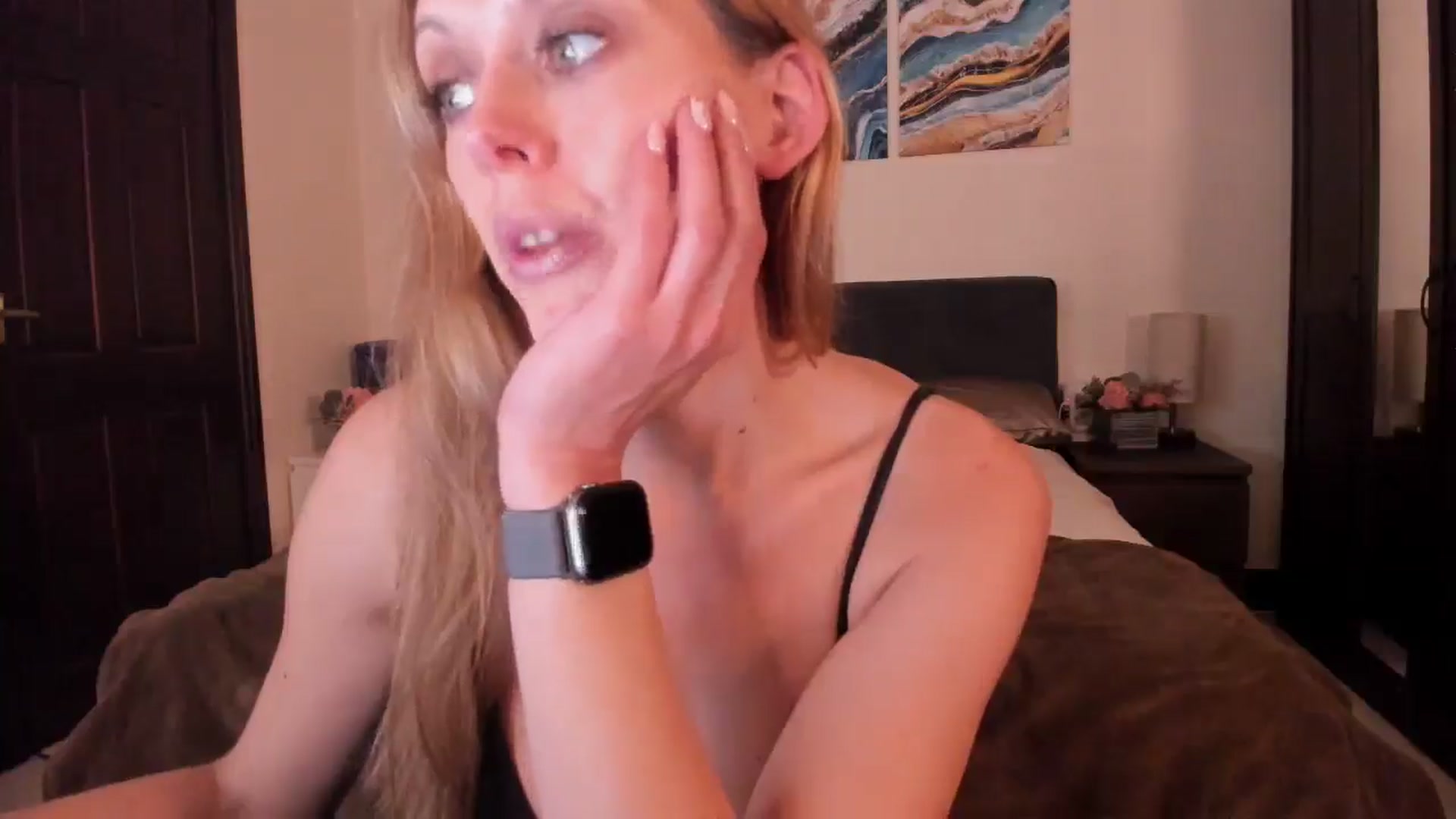 Gallery image thumbnail from Tabby_69's myfreecams stream on, 10/17/2024, 21:34 image 20 of 20