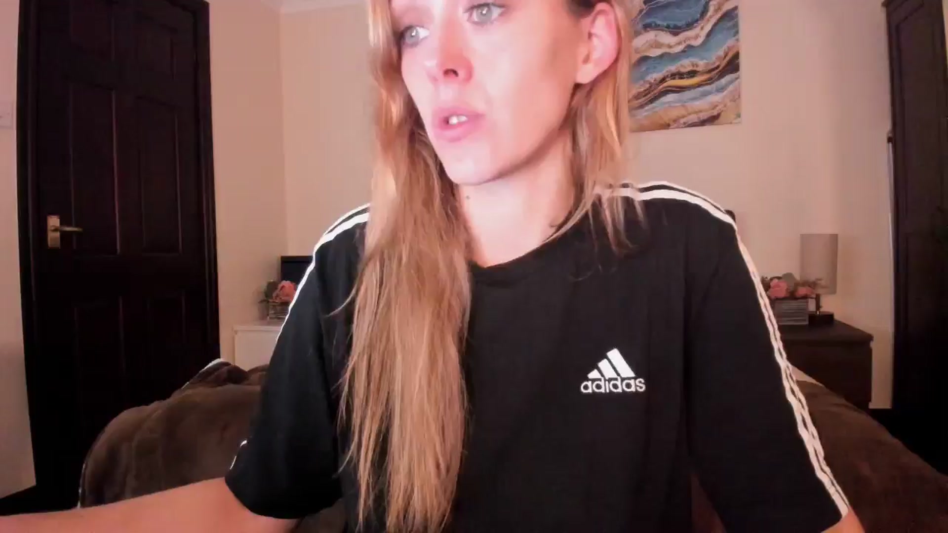 Gallery image thumbnail from Tabby_69's myfreecams stream on, 10/21/2024, 22:02 image 7 of 20