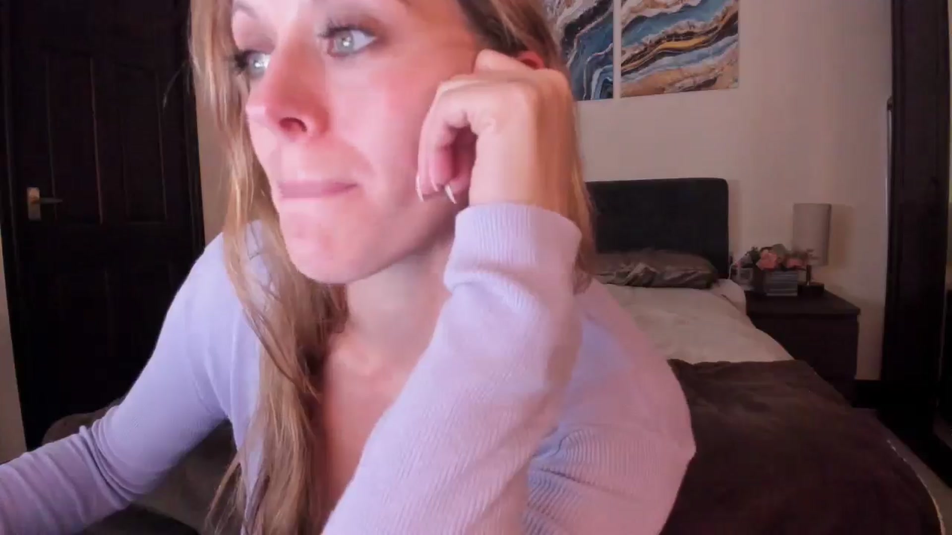 Gallery image thumbnail from Tabby_69's myfreecams stream on, 10/22/2024, 22:14 image 8 of 20
