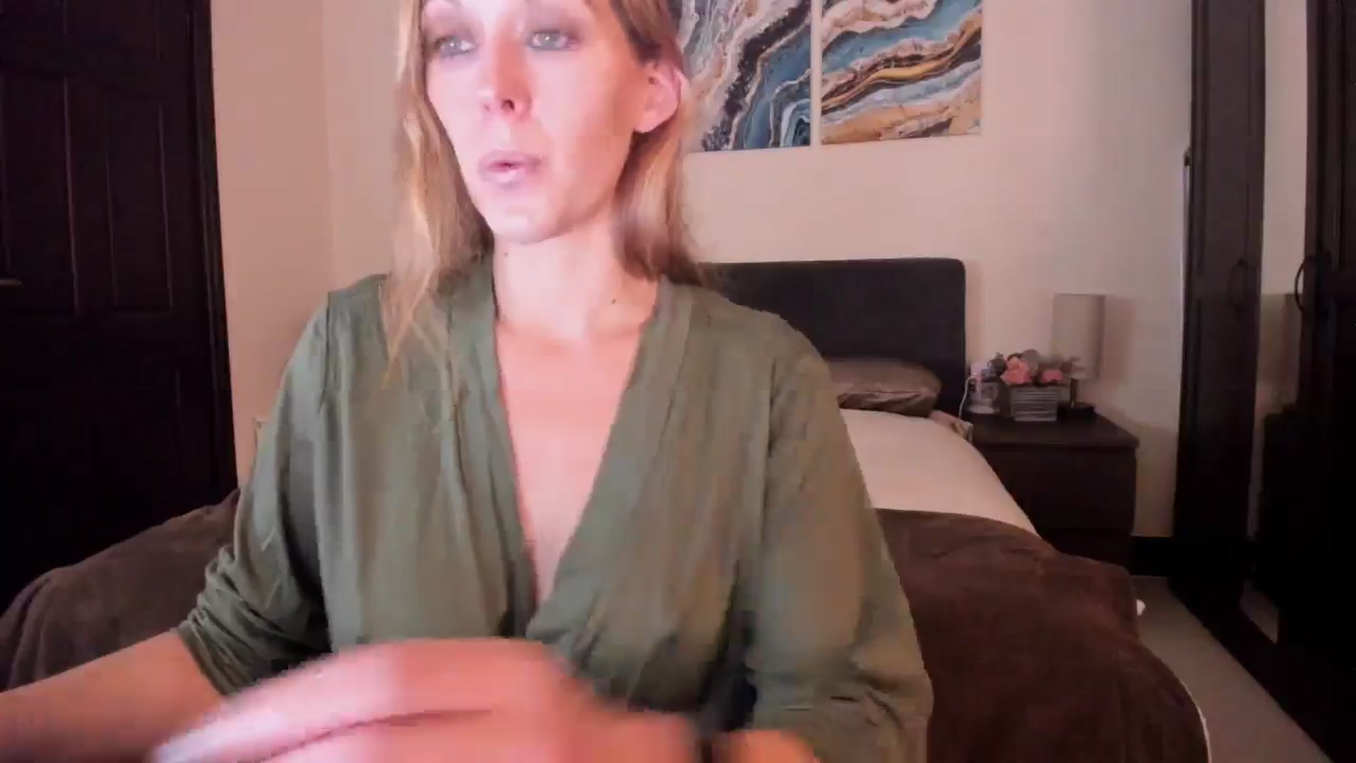 Gallery image thumbnail from Tabby_69's myfreecams stream on, 10/23/2024, 21:54 image 2 of 20