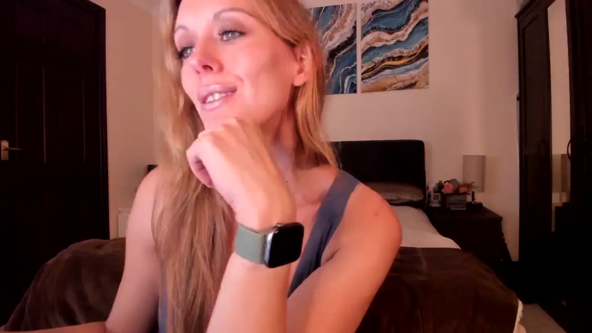 Gallery image thumbnail from Tabby_69's myfreecams stream on, 10/28/2024, 22:21 image 8 of 20