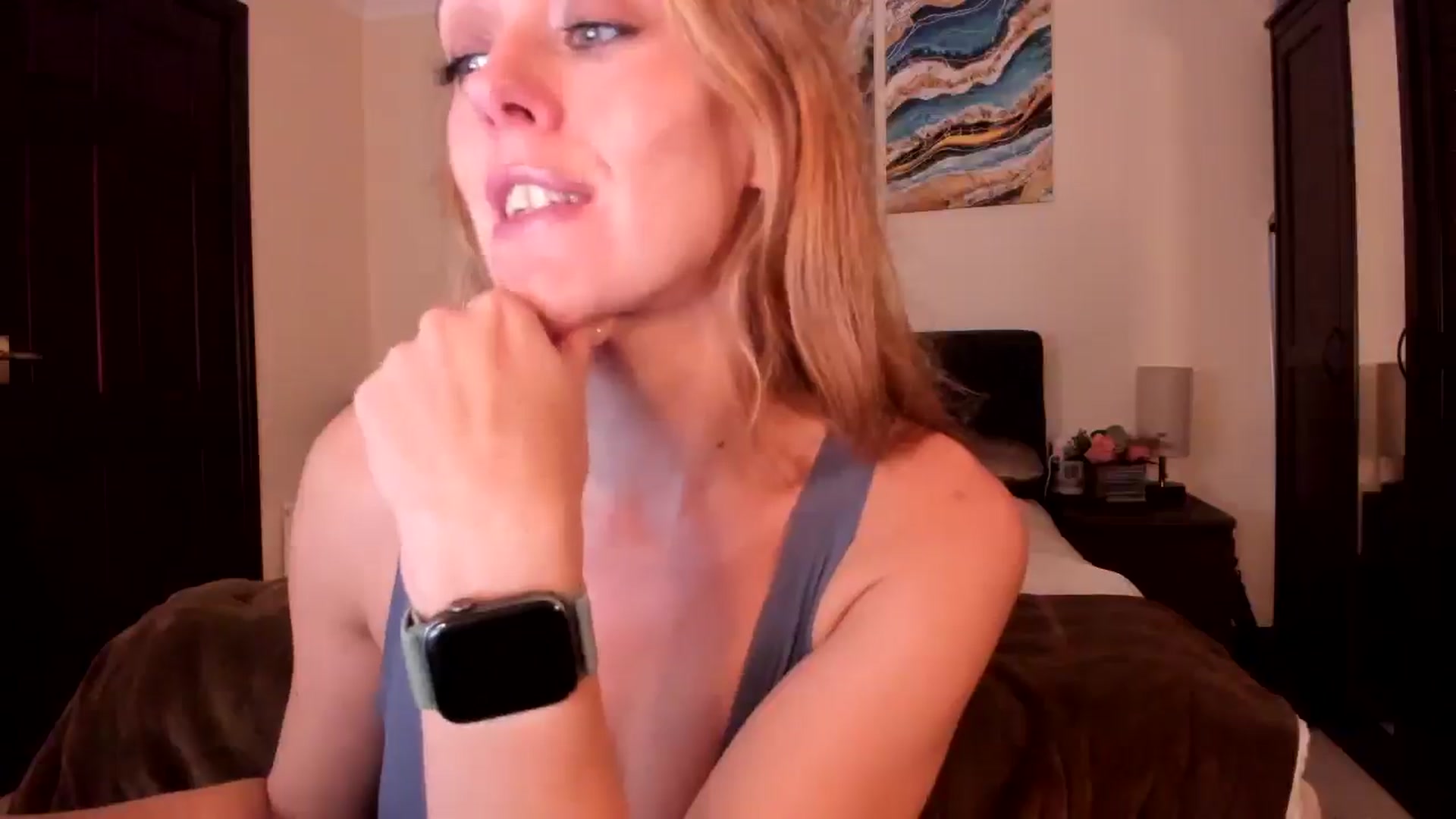 Gallery image thumbnail from Tabby_69's myfreecams stream on, 10/28/2024, 22:56 image 11 of 20