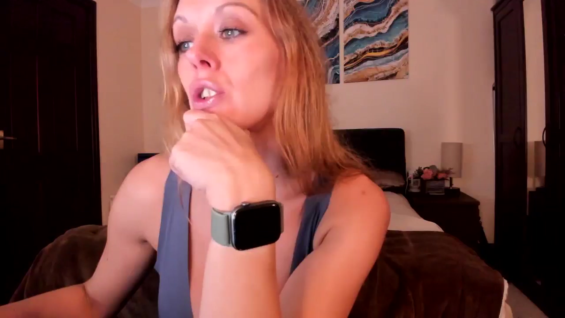 Gallery image thumbnail from Tabby_69's myfreecams stream on, 10/28/2024, 22:56 image 10 of 20