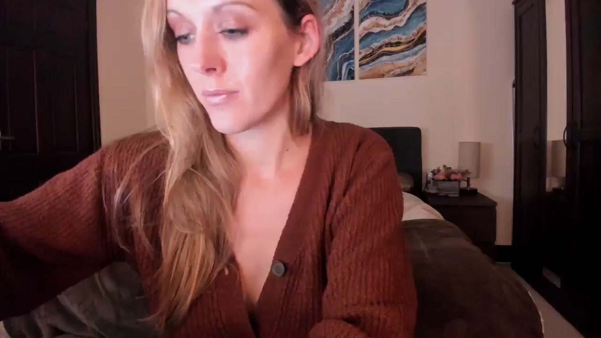 Gallery image thumbnail from Tabby_69's myfreecams stream on, 11/03/2024, 22:58 image 12 of 20
