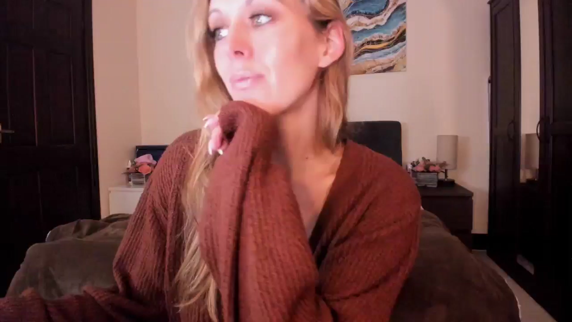 Gallery image thumbnail from Tabby_69's myfreecams stream on, 11/03/2024, 22:58 image 6 of 20