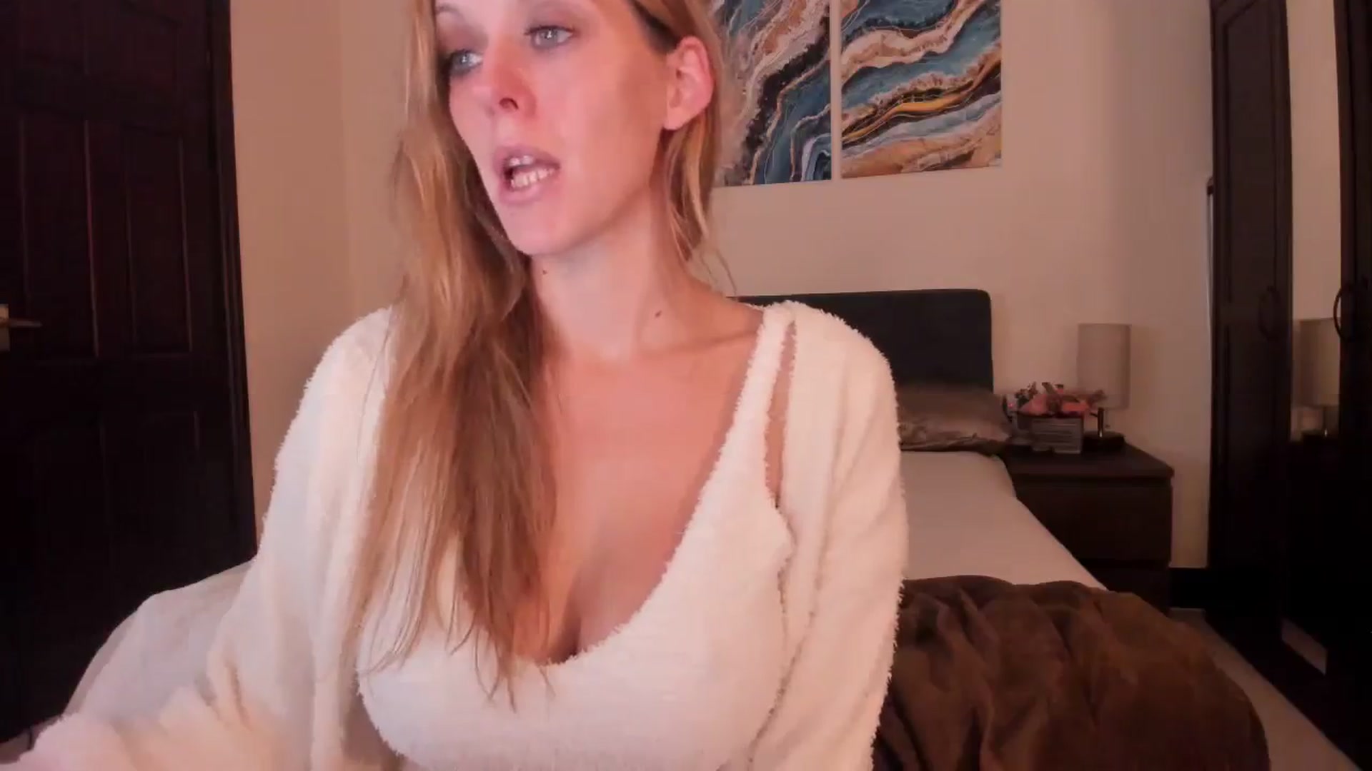 Gallery image thumbnail from Tabby_69's myfreecams stream on, 11/09/2024, 22:51 image 15 of 20