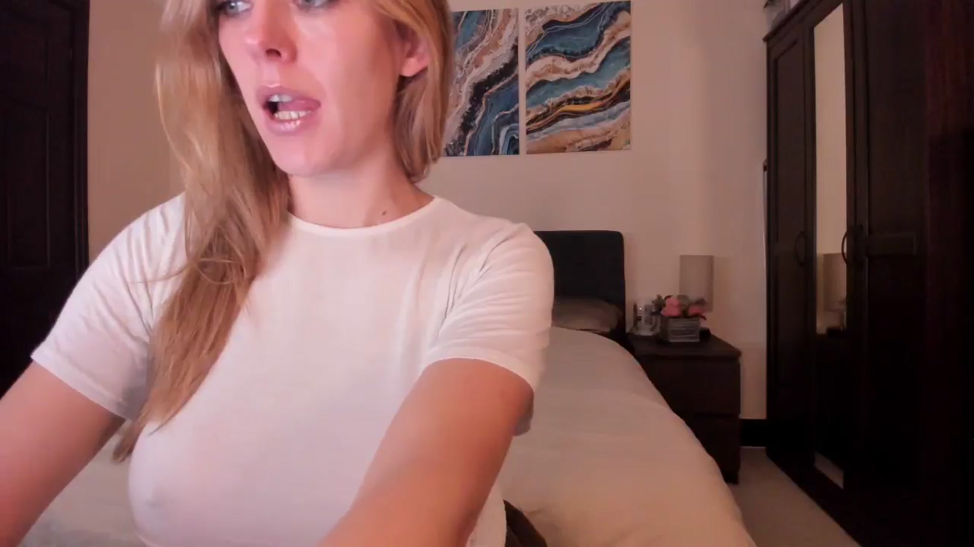 Gallery image thumbnail from Tabby_69's myfreecams stream on, 11/12/2024, 22:49 image 18 of 20