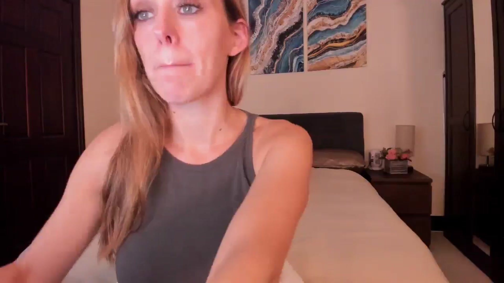 Gallery image thumbnail from Tabby_69's myfreecams stream on, 11/13/2024, 23:05 image 4 of 20