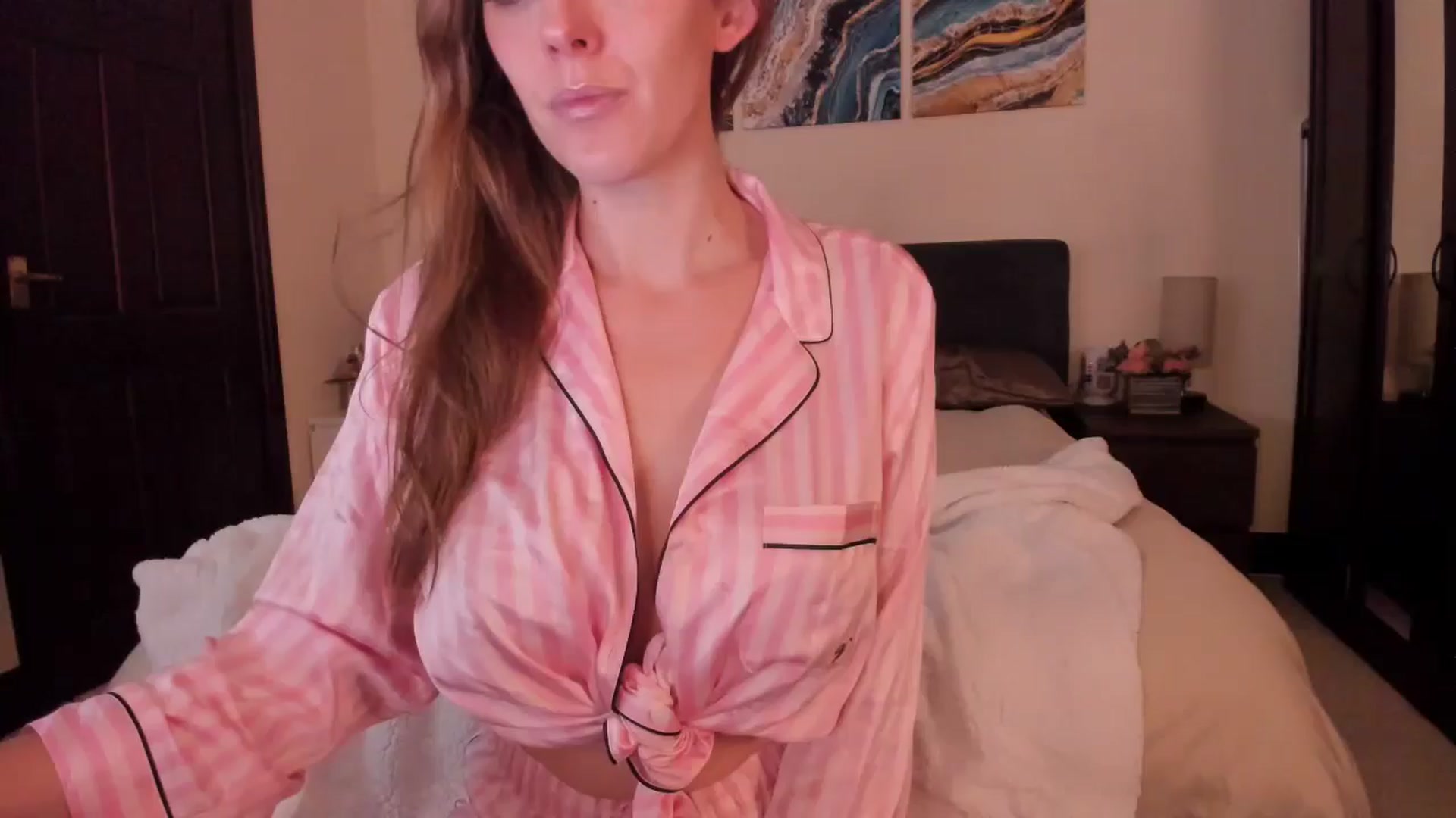 Gallery image thumbnail from Tabby_69's myfreecams stream on, 11/21/2024, 22:54 image 8 of 20