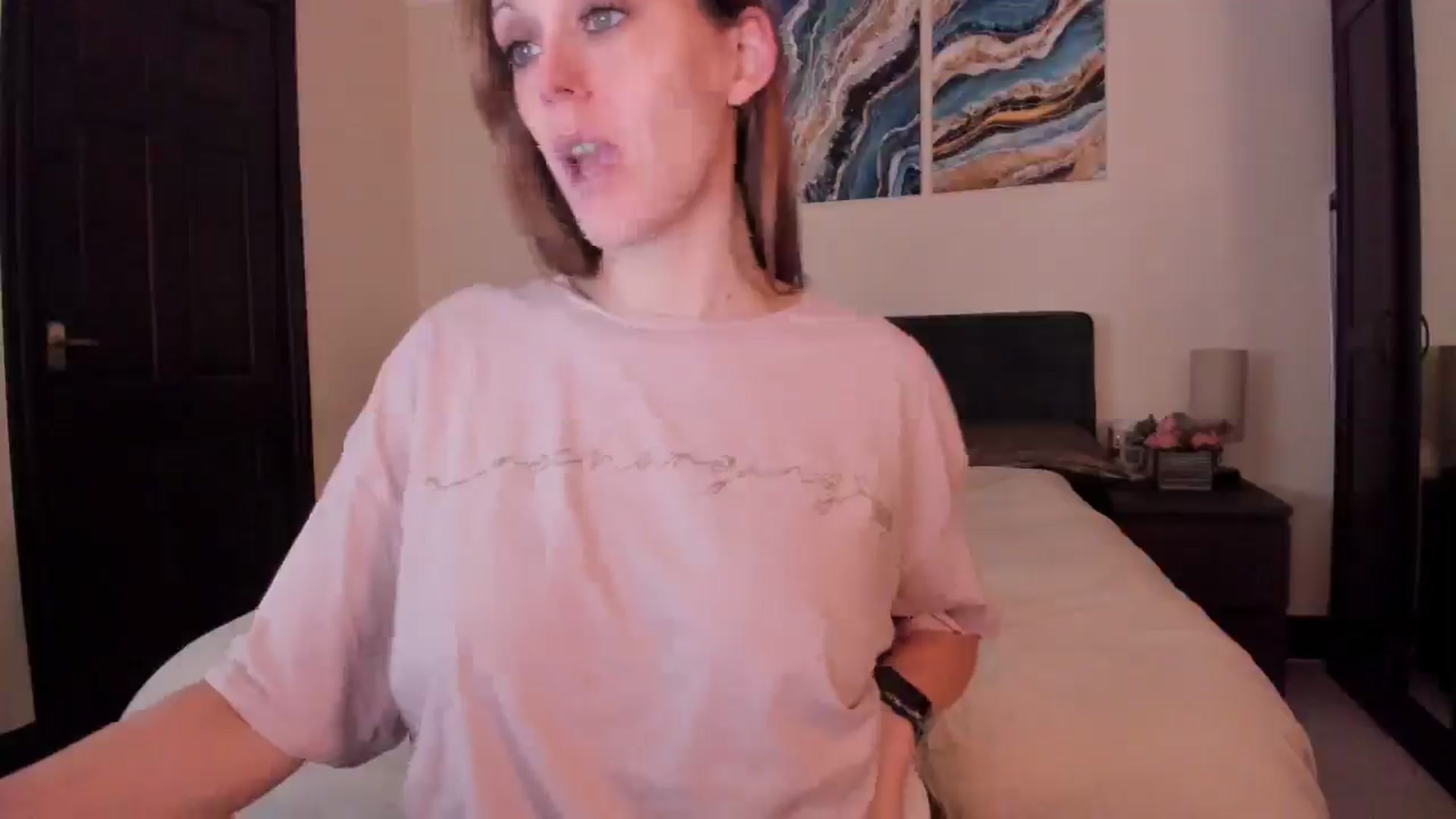 Gallery image thumbnail from Tabby_69's myfreecams stream on, 11/22/2024, 22:54 image 16 of 20
