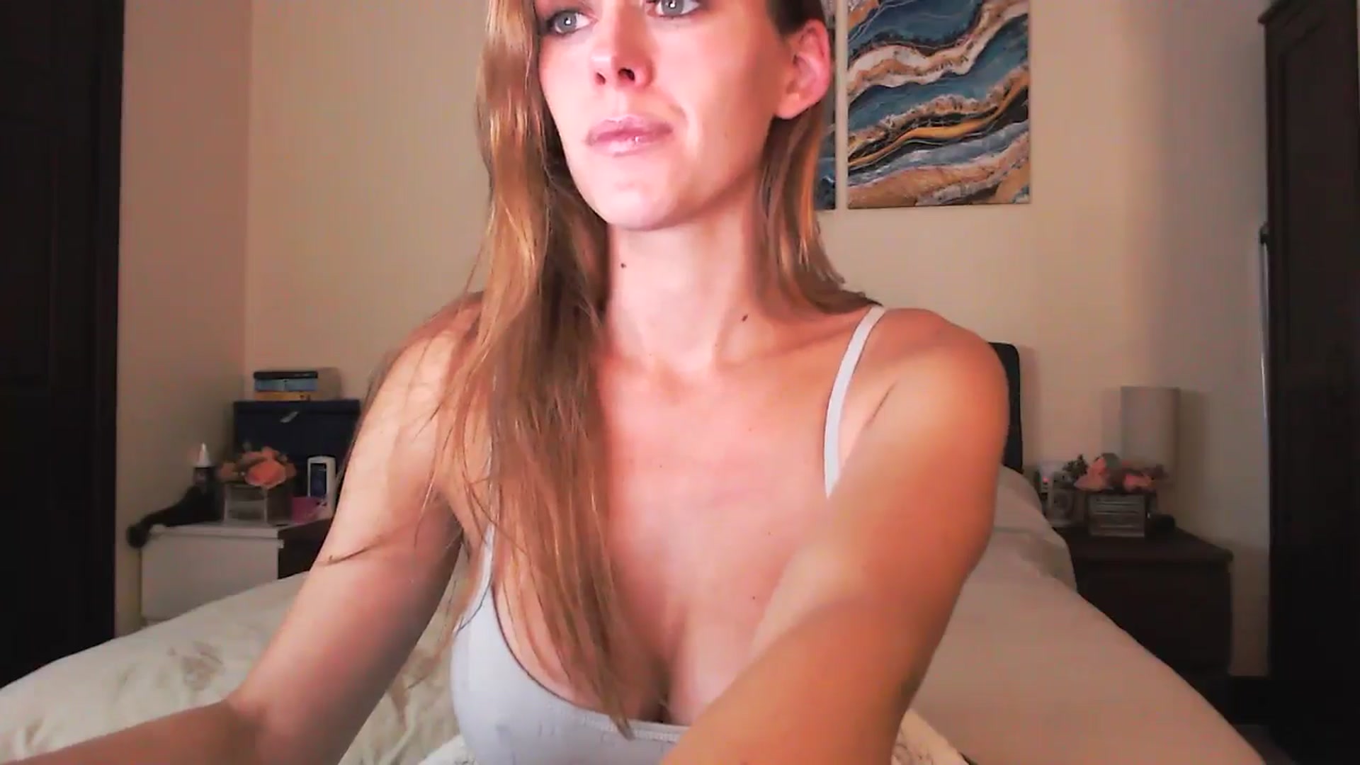 Gallery image thumbnail from Tabby_69's myfreecams stream on, 12/03/2024, 23:02 image 13 of 20
