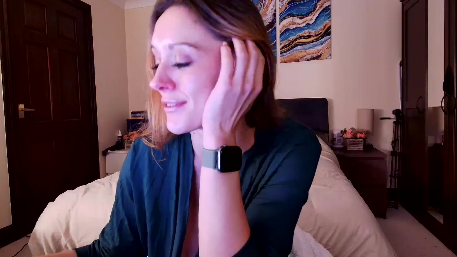Gallery image thumbnail from Tabby_69's myfreecams stream on, 12/04/2024, 22:53 image 13 of 20