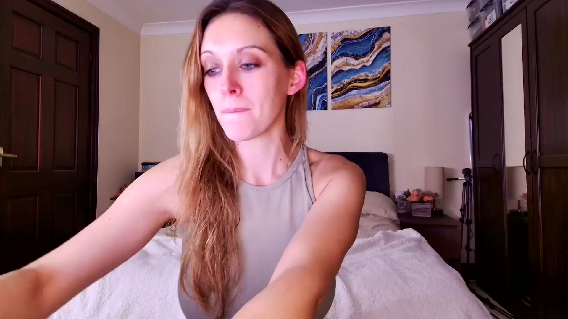Gallery image thumbnail from Tabby_69's myfreecams stream on, 12/07/2024, 22:55 image 3 of 20