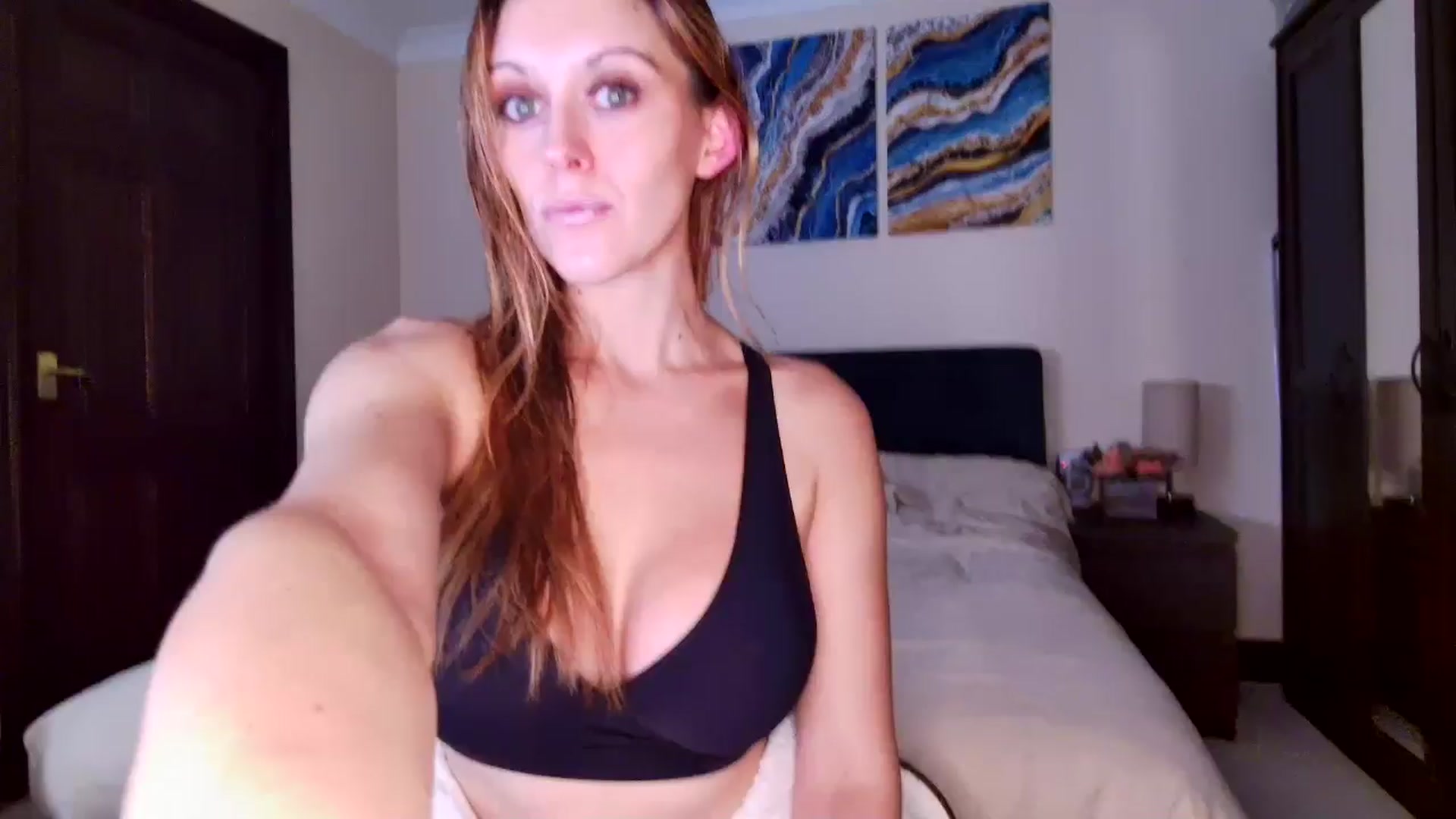 Gallery image thumbnail from Tabby_69's myfreecams stream on, 12/08/2024, 22:47 image 1 of 20