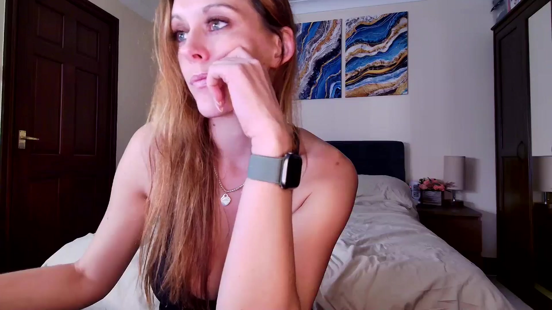 Gallery image thumbnail from Tabby_69's myfreecams stream on, 12/29/2024, 23:21 image 18 of 20