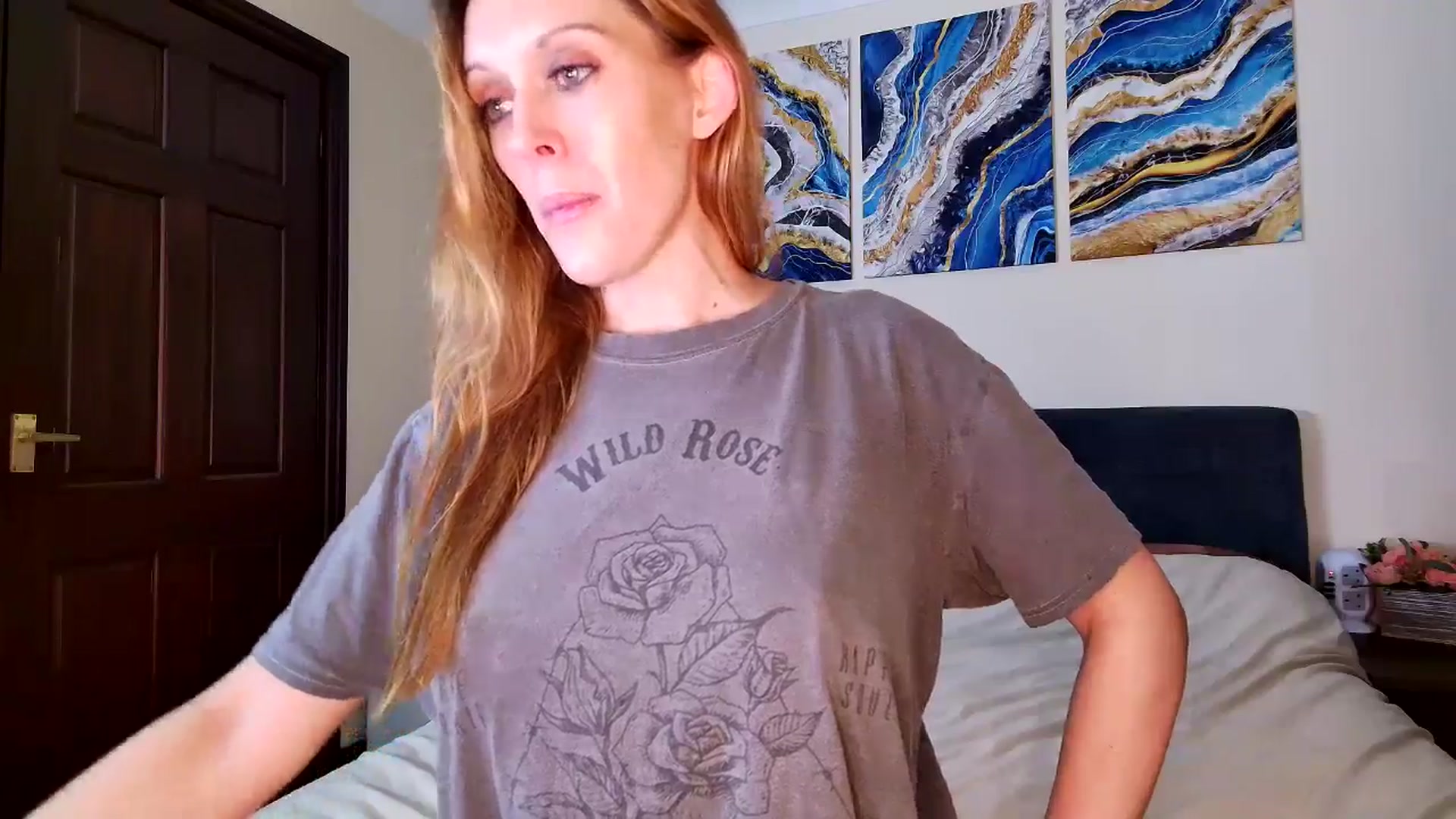 Gallery image thumbnail from Tabby_69's myfreecams stream on, 01/11/2025, 23:00 image 17 of 20