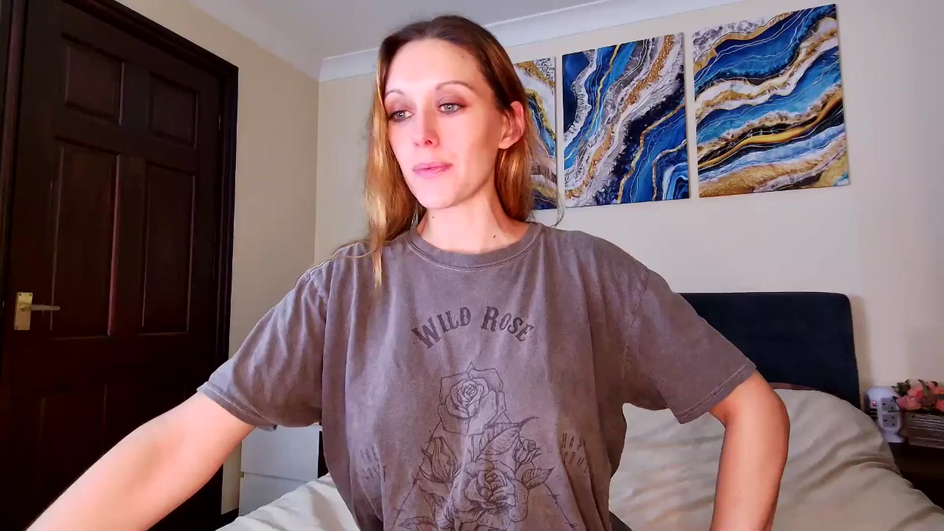 Gallery image thumbnail from Tabby_69's myfreecams stream on, 01/11/2025, 23:00 image 10 of 20
