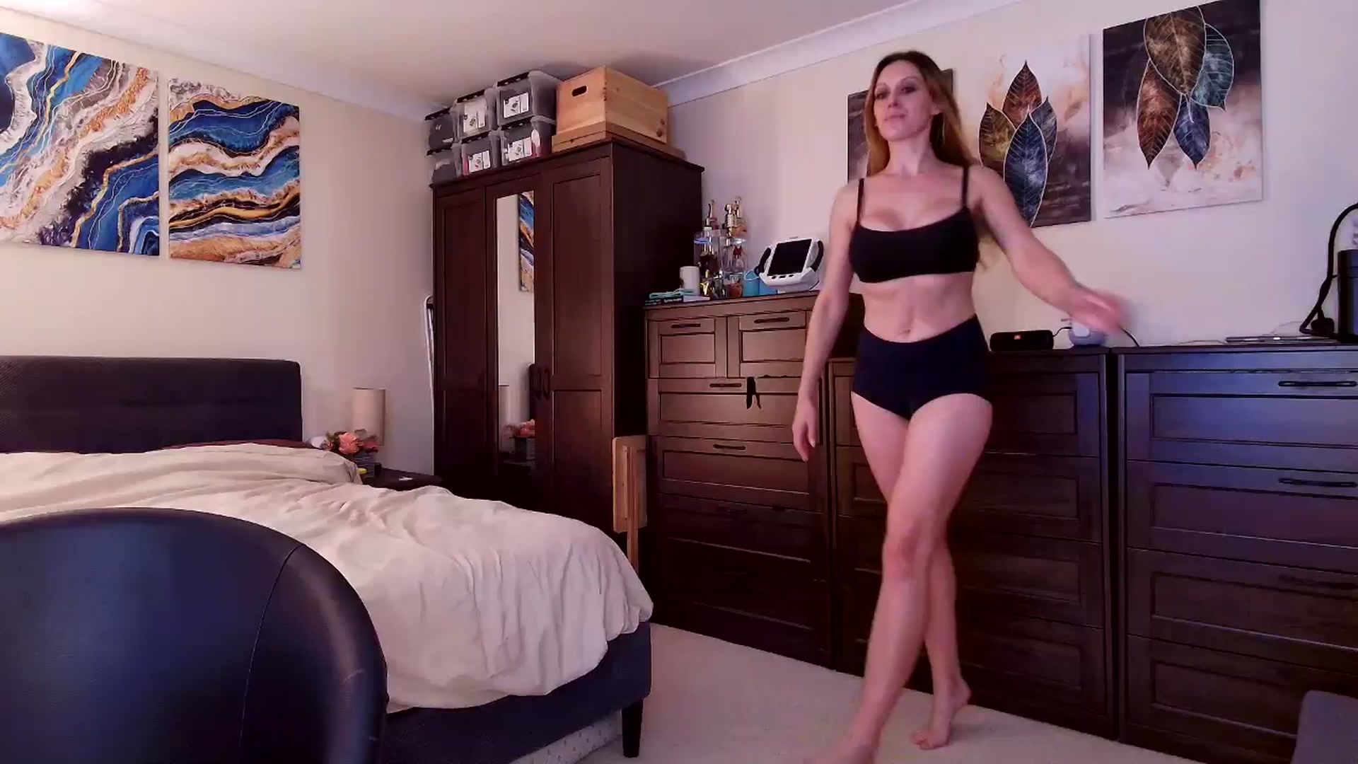 Gallery image thumbnail from Tabby_69's myfreecams stream on, 01/27/2025, 23:17 image 11 of 20