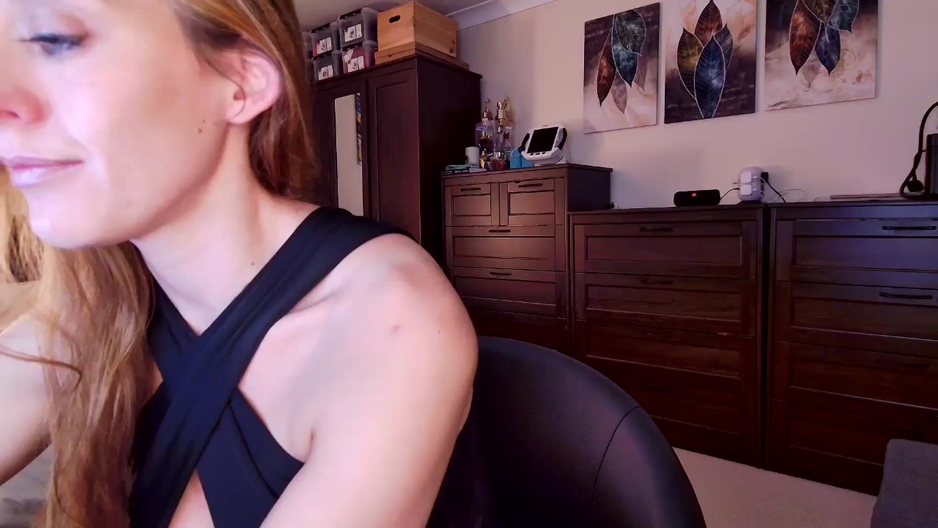 Gallery image thumbnail from Tabby_69's myfreecams stream on, 02/09/2025, 22:56 image 8 of 20