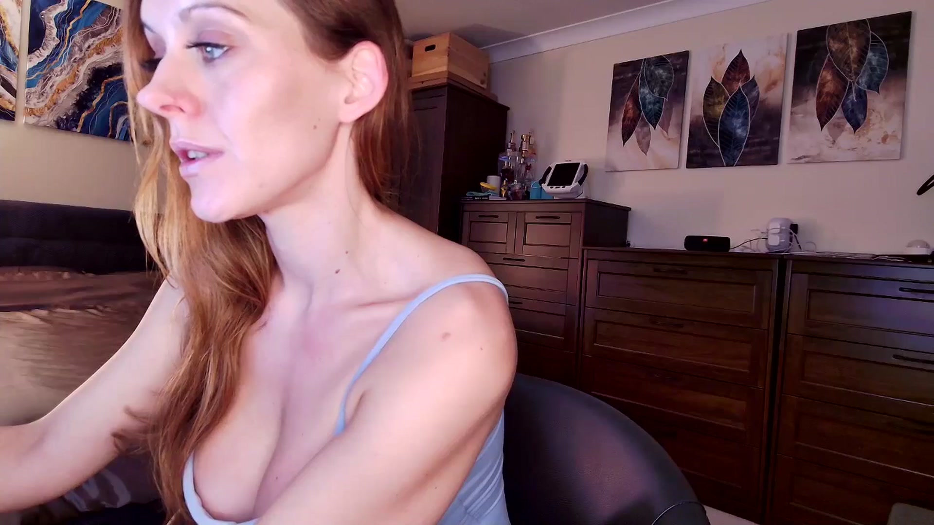 Gallery image thumbnail from Tabby_69's myfreecams stream on, 02/25/2025, 22:39 image 10 of 20