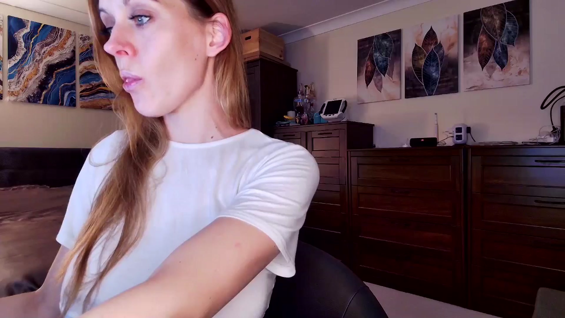 Gallery image thumbnail from Tabby_69's myfreecams stream on, 03/05/2025, 22:38 image 4 of 20