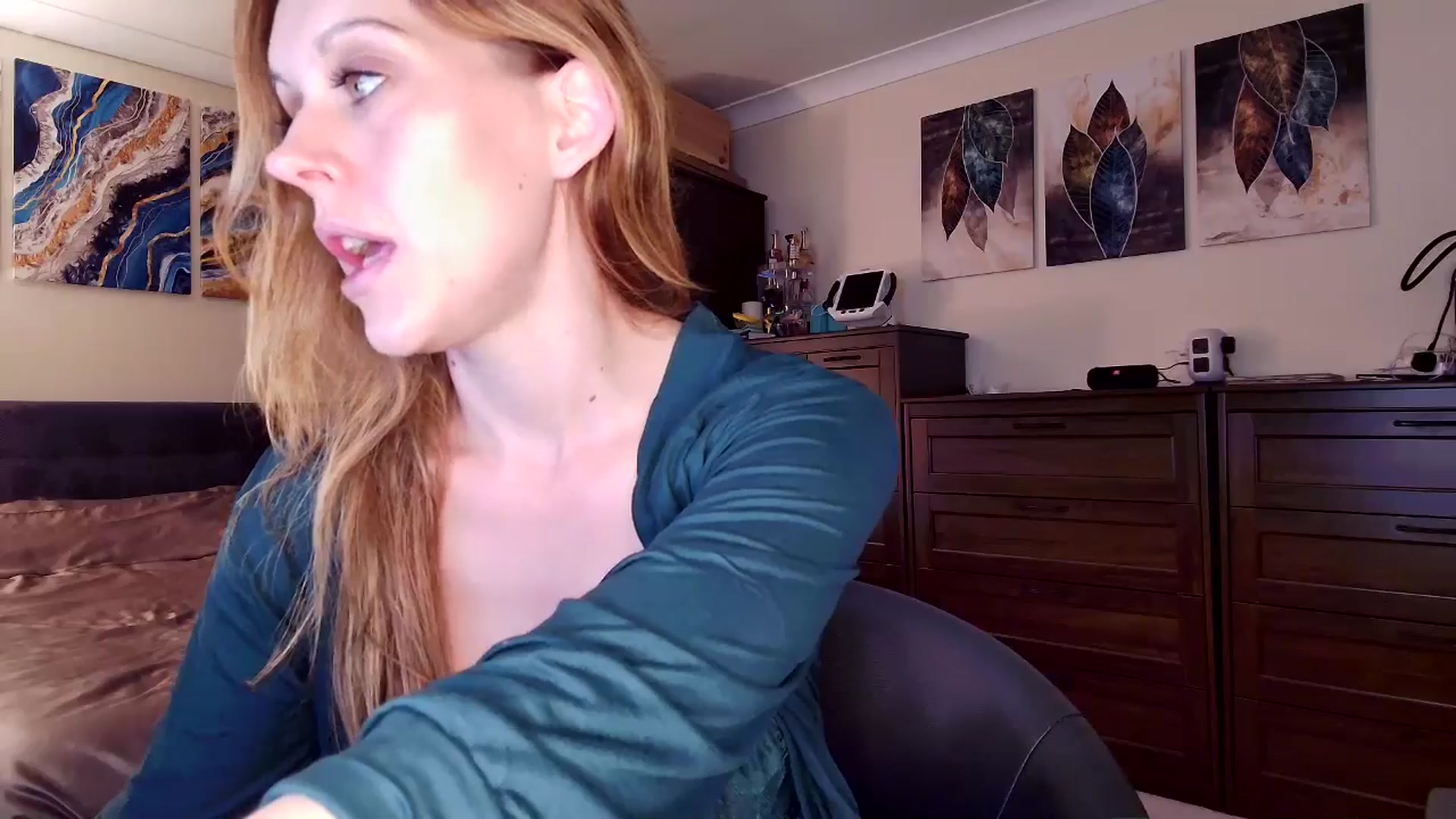 Gallery image thumbnail from Tabby_69's myfreecams stream on, 03/07/2025, 23:02 image 3 of 20