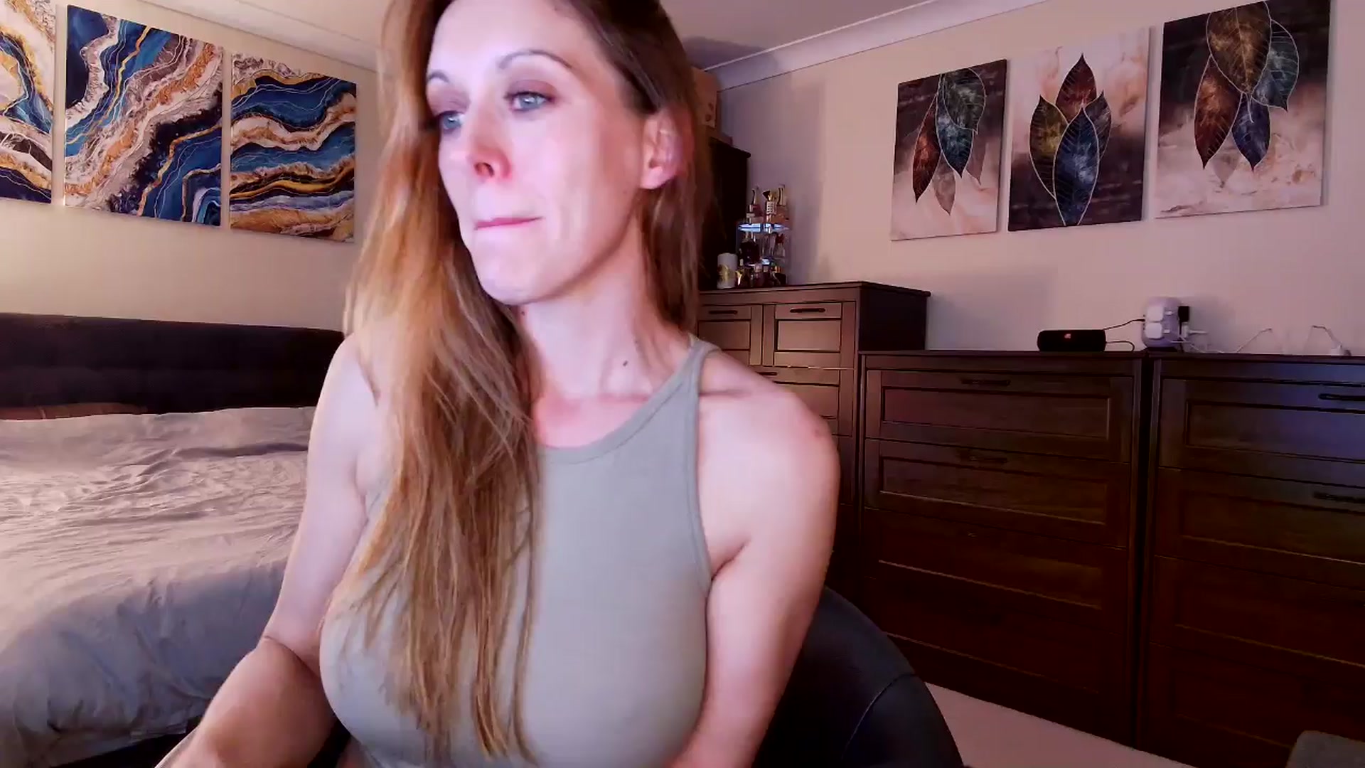 Gallery image thumbnail from Tabby_69's myfreecams stream on, 03/23/2025, 22:57 image 5 of 20