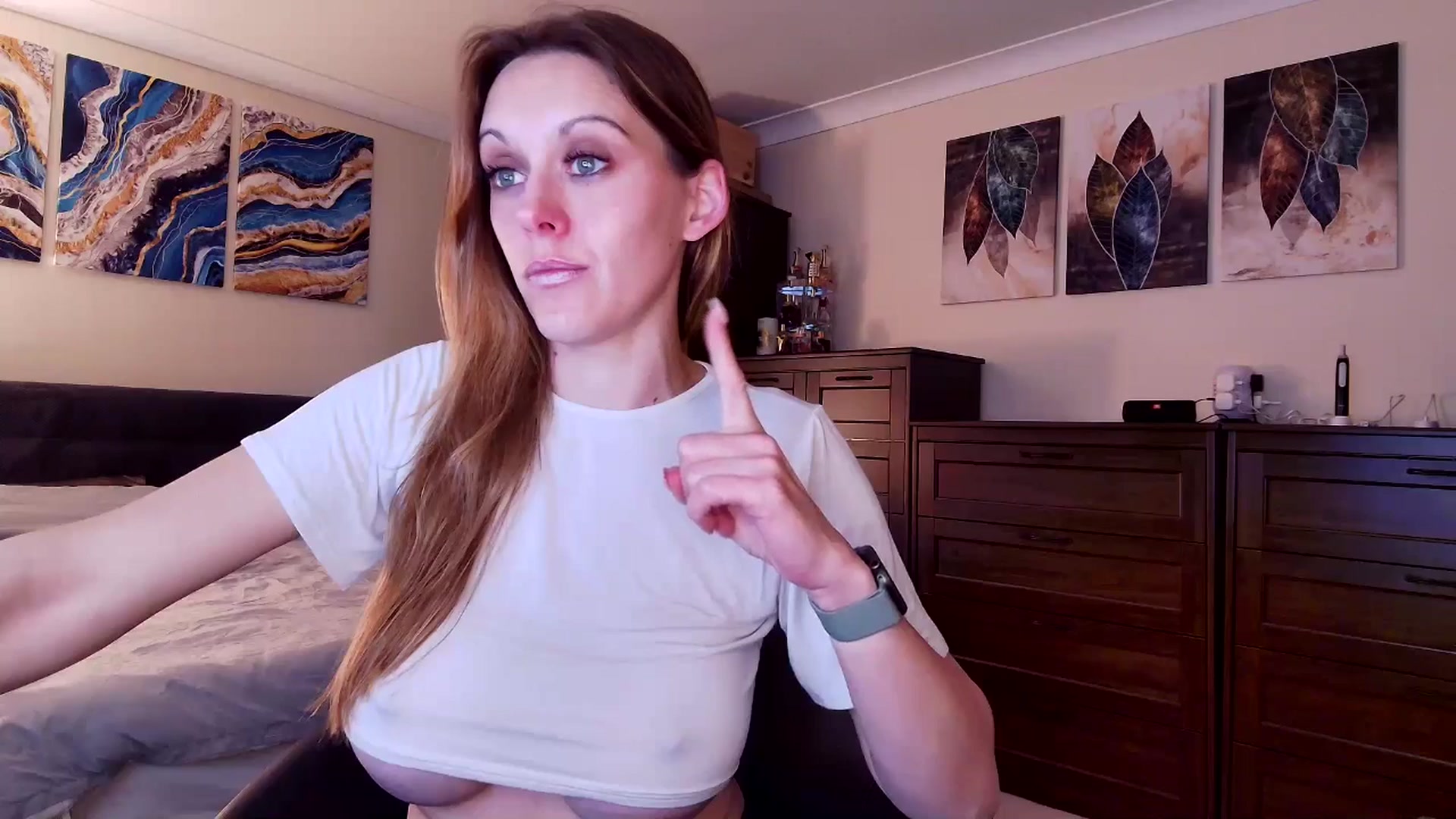 Gallery image thumbnail from Tabby_69's myfreecams stream on, 03/24/2025, 23:00 image 3 of 20