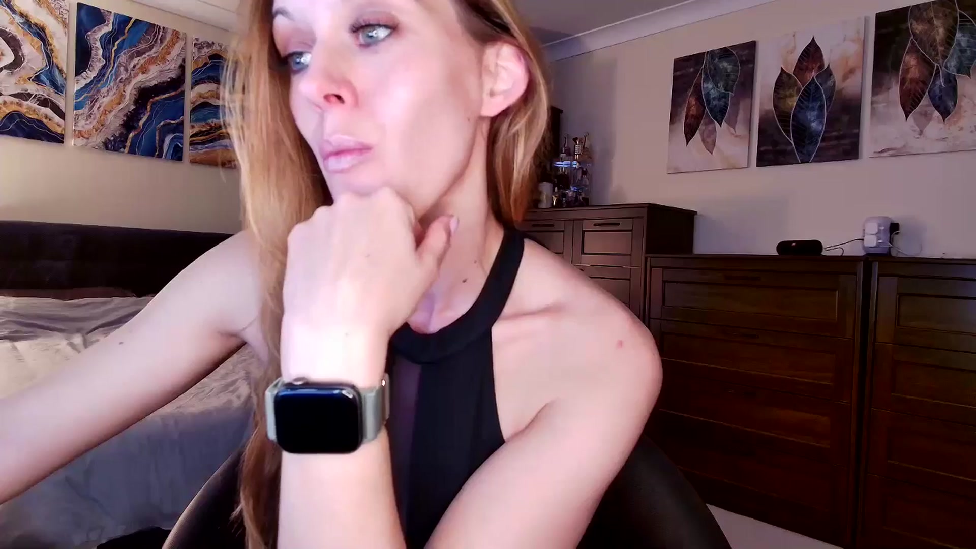 Gallery image thumbnail from Tabby_69's myfreecams stream on, 03/27/2025, 23:06 image 3 of 20
