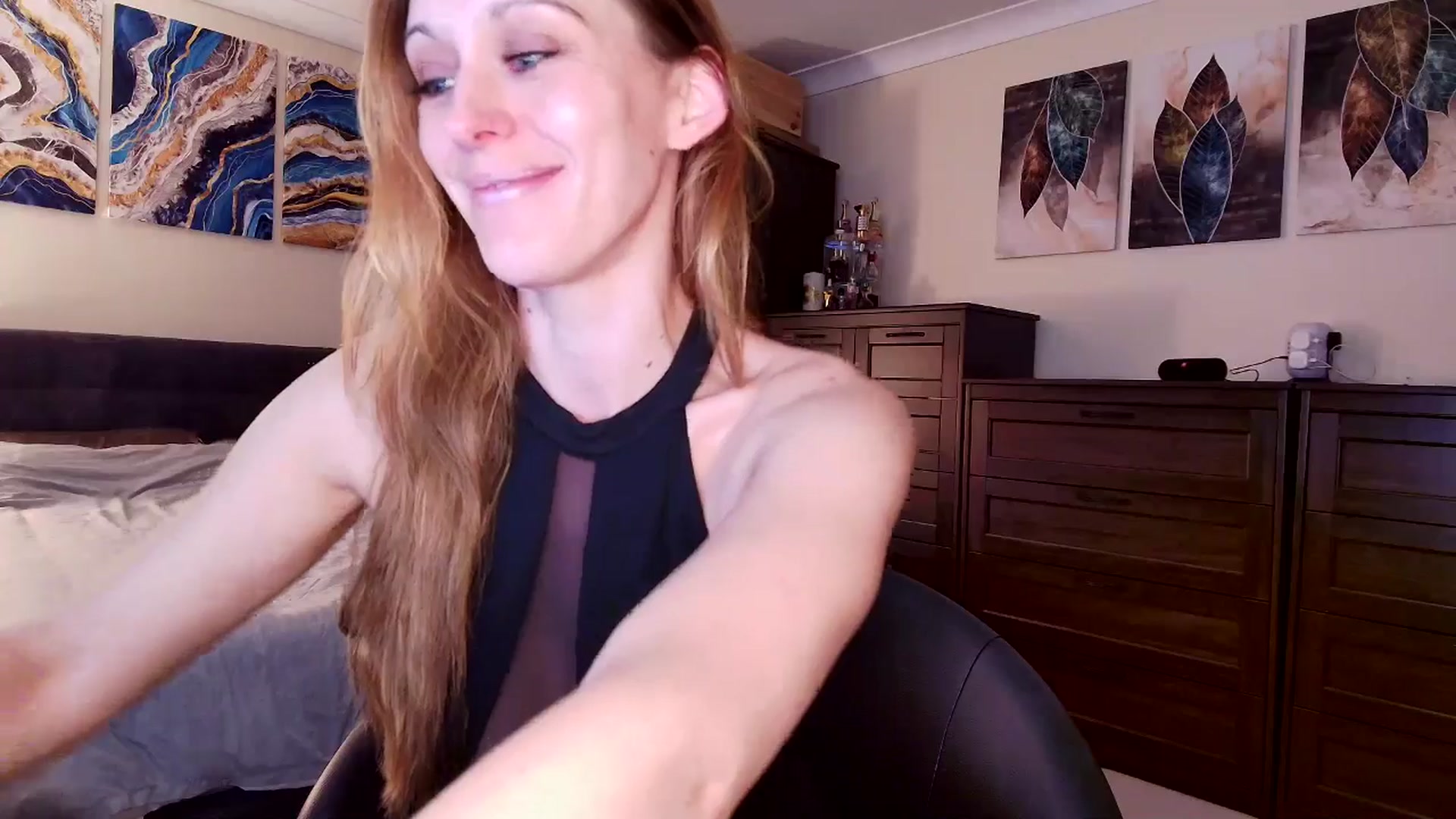 Gallery image thumbnail from Tabby_69's myfreecams stream on, 03/27/2025, 23:06 image 4 of 20