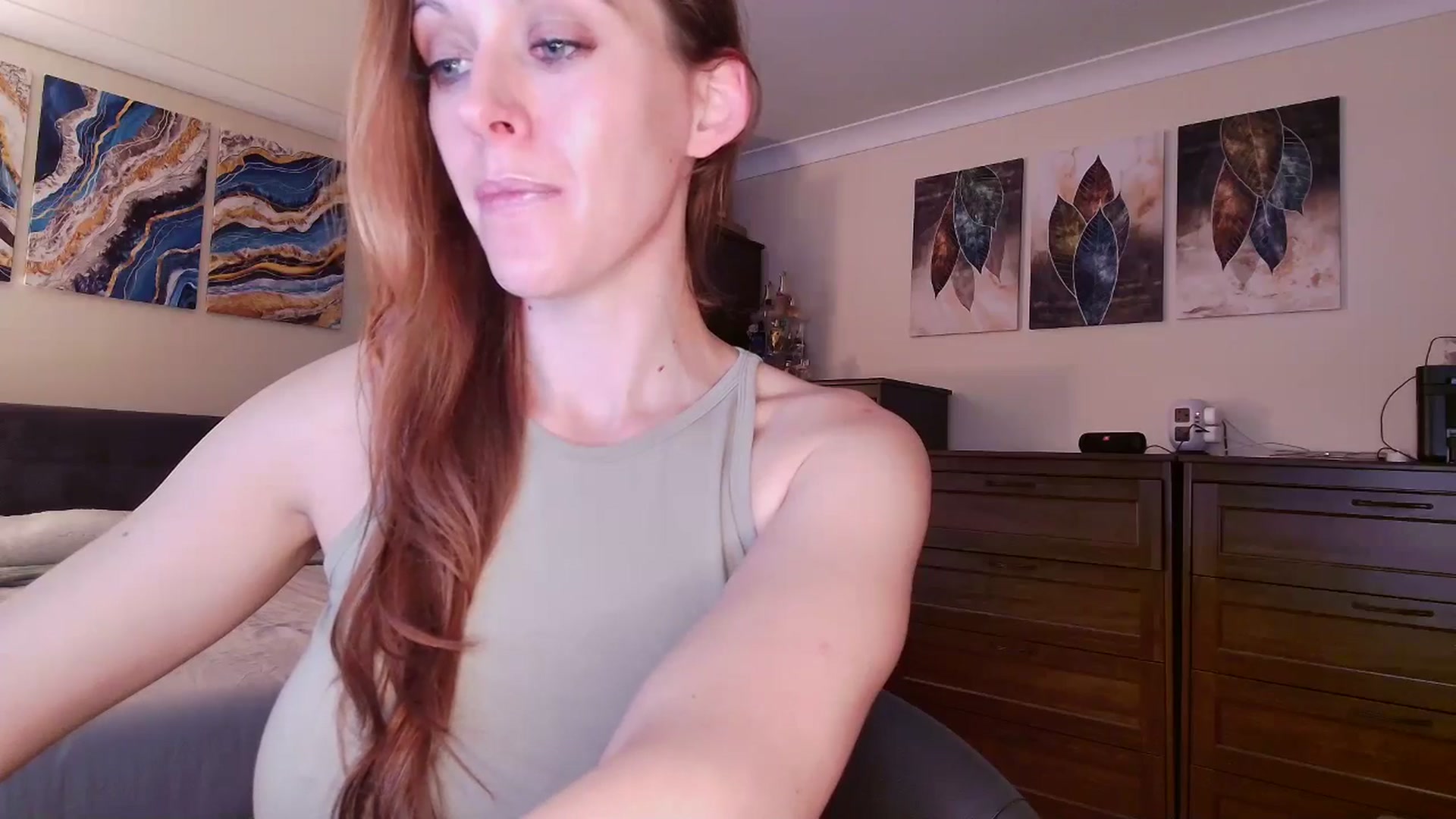 Gallery image thumbnail from Tabby_69's myfreecams stream on, 04/28/2025, 21:57 image 13 of 20