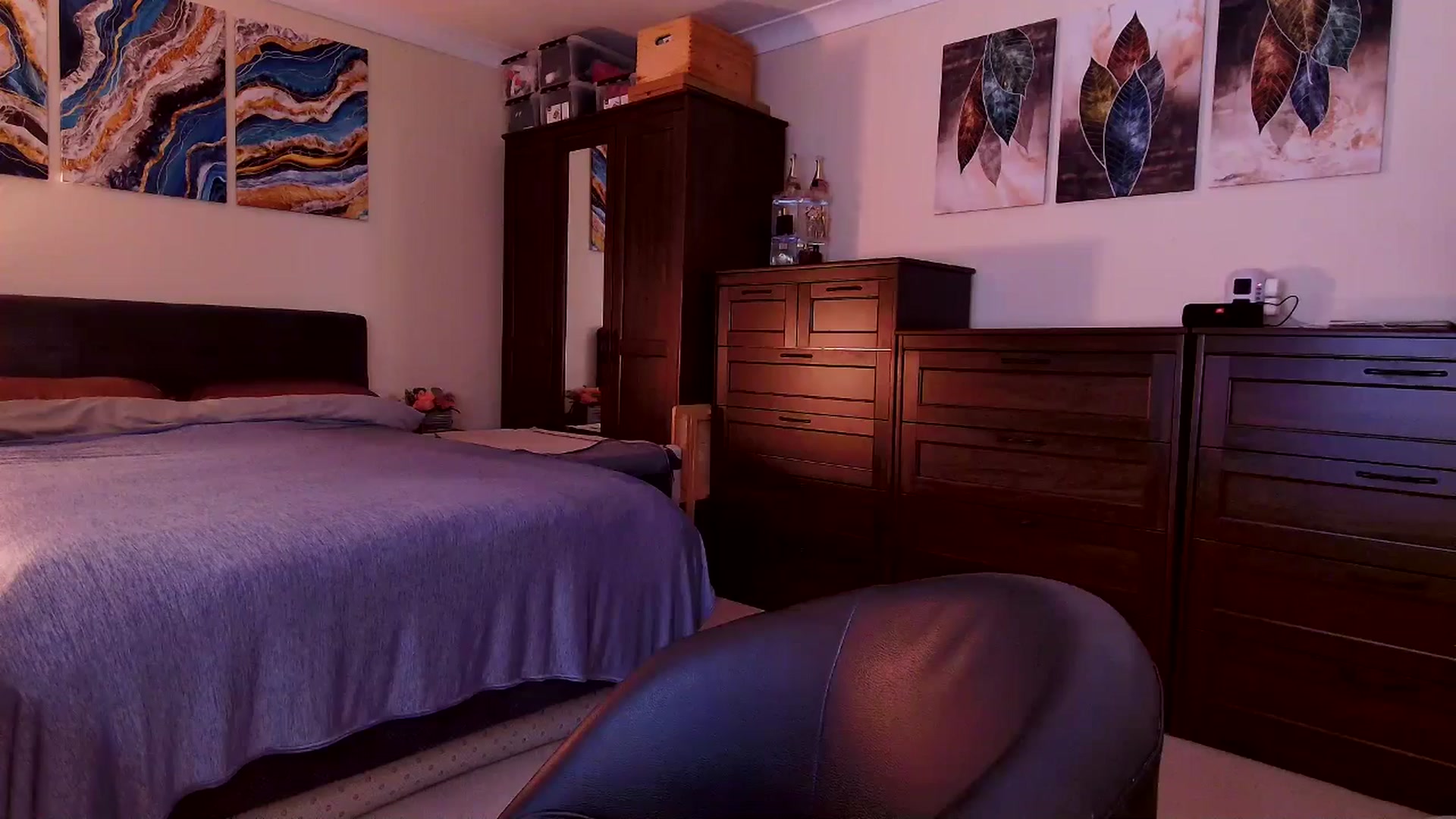 Gallery image thumbnail from Tabby_69's myfreecams stream on, 06/27/2025, 22:04 image 16 of 20